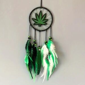 NIP! Handmade Bright Green Leaf Dream Catcher!